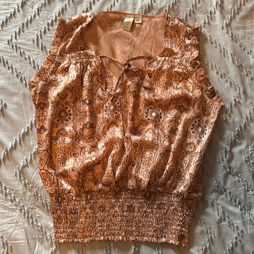 EUC Beautiful Top